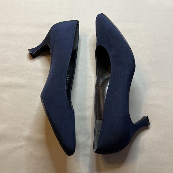 Stuart Weitzman Blue Dress Pumps - Size 8.5 AA - Picture 12 of 15